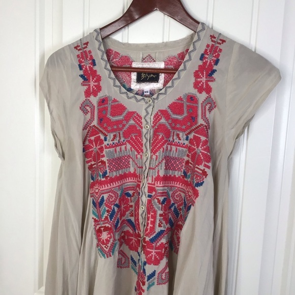 Johnny Was Biya 100% Silk Embroidered Tunic Size X-Small. - Picture 2 of 16